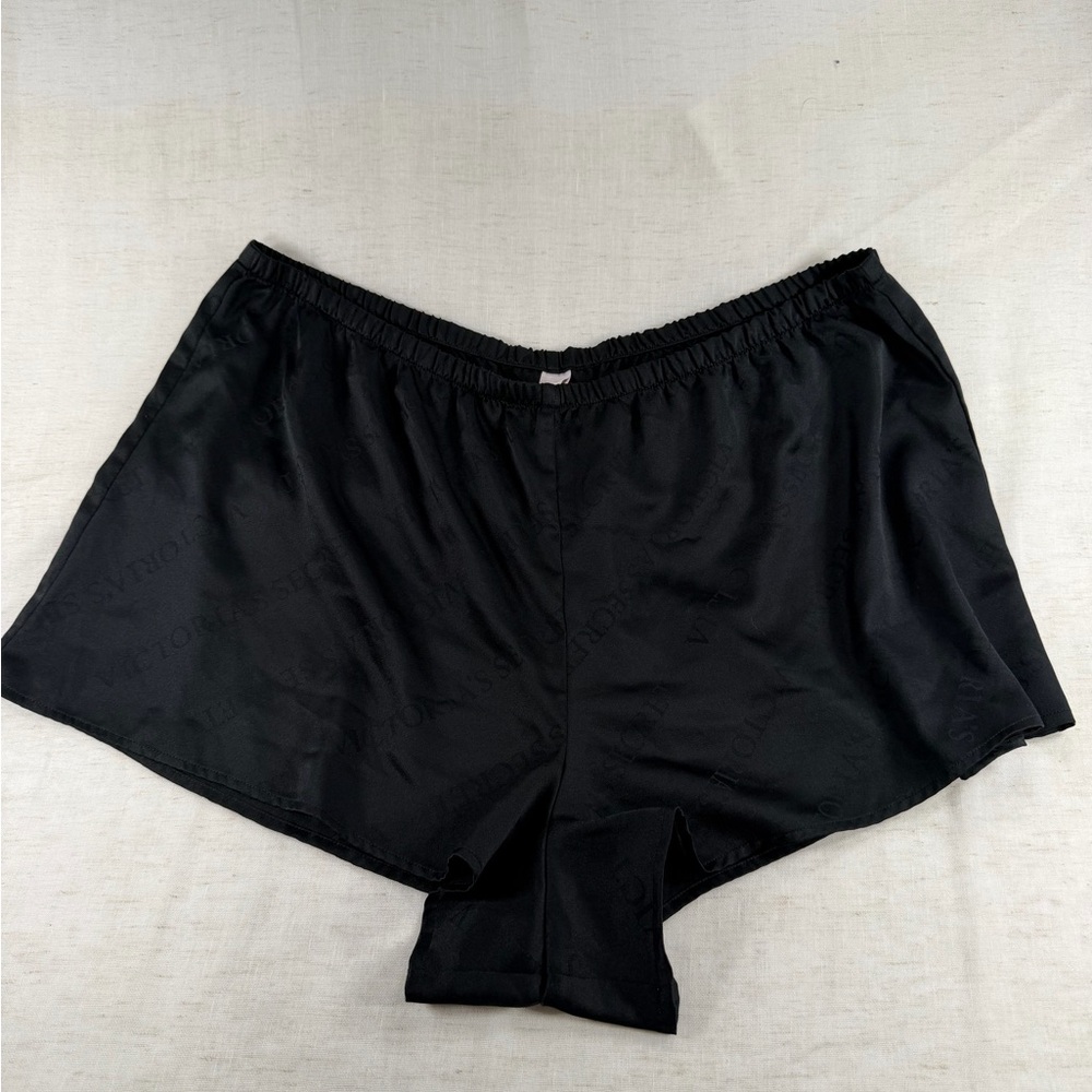 Victoria's Secret Women’s Black Polyester Shorts XL